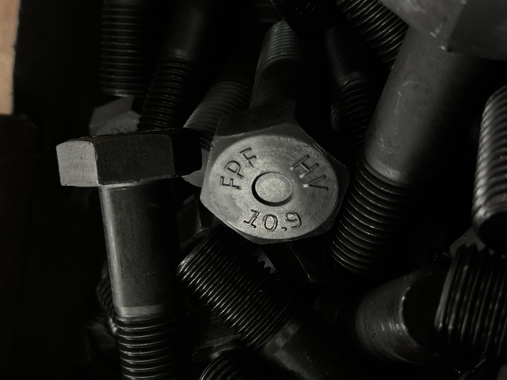 گرید های 5.6، 8.8، 10.9، 10.9Hv و 12.9